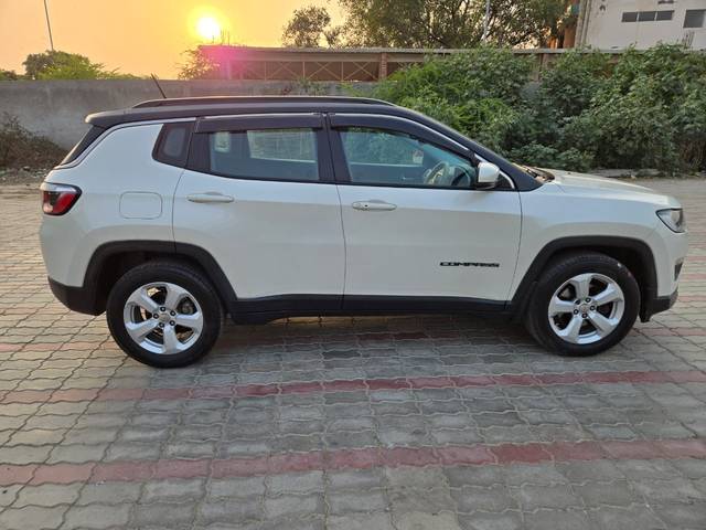 https://images10.gaadi.com/usedcar_image/4392997/original/eef6fea9fb7f0b589da34cd434a50d24.jpg?imwidth=6402