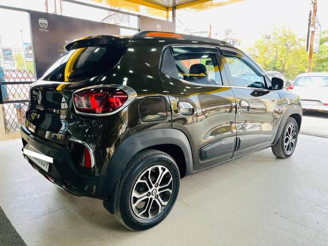 https://images10.gaadi.com/usedcar_image/4393011/original/processed_5d78ff44a8bae0edd1cd4753f9c108e9.jpg?imwidth=6402