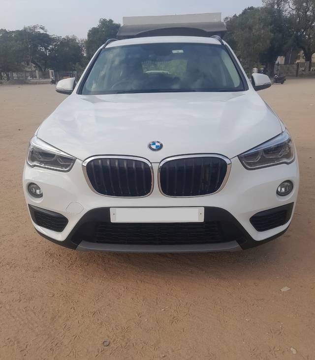 https://images10.gaadi.com/usedcar_image/4393015/original/8a21b8dcd84162263a2a8368d5933b0c.jpeg?imwidth=6402