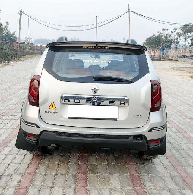 https://images10.gaadi.com/usedcar_image/4393075/original/processed_8d837f8011cd00a90ca7b868b0e99291.jpg?imwidth=6402