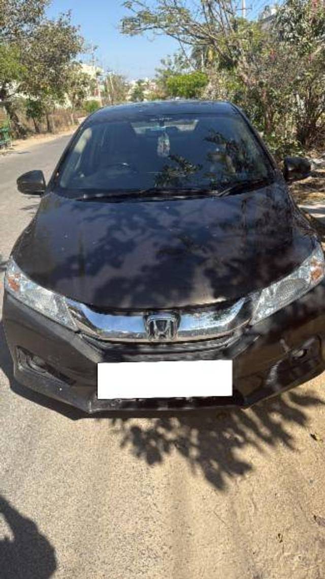https://images10.gaadi.com/usedcar_image/4393157/original/1670c4cd73737214cd3ecea8d99c380e.jpeg?imwidth=6400