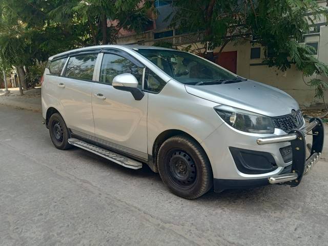 https://images10.gaadi.com/usedcar_image/4393237/original/ad3a669dc2ca982b14fc3fcfb011af2c.jpg?imwidth=6400