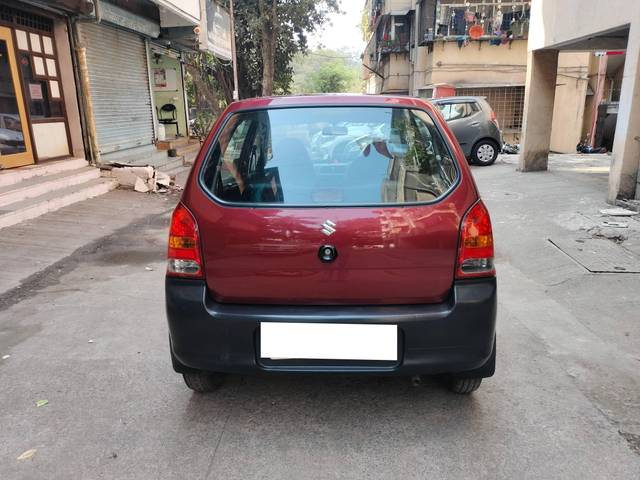 https://images10.gaadi.com/usedcar_image/4393251/original/processed_e32863ecf275af8e0886f8071fc958a4.jpg?imwidth=6402