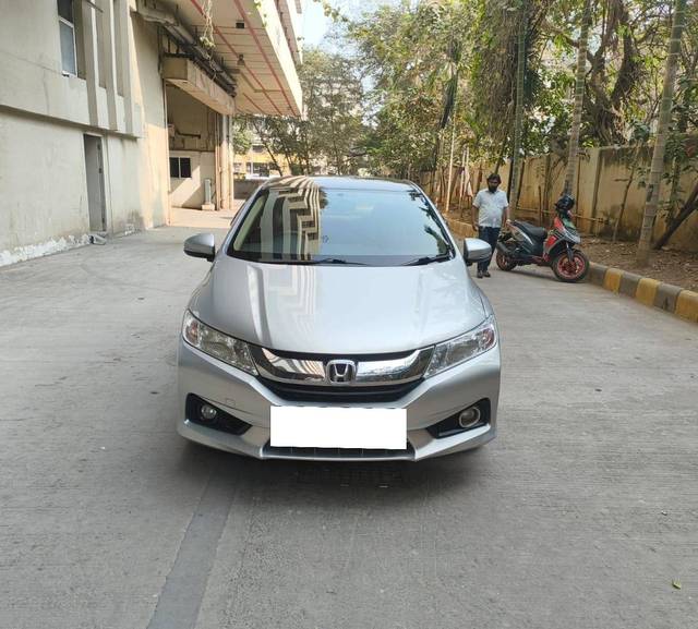 https://images10.gaadi.com/usedcar_image/4393290/original/processed_f5d57aa6a065e676b2c39f2b64a026df.jpg?imwidth=6400