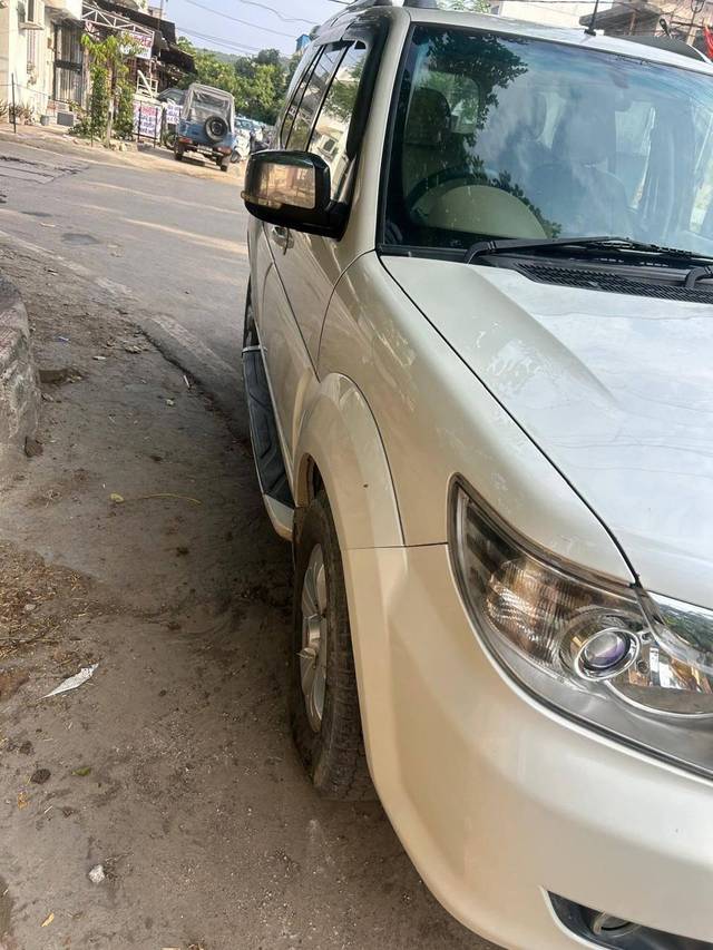 https://images10.gaadi.com/usedcar_image/4393334/original/processed_3a98e4bc3495b188338881f6df0ab393.jpg?imwidth=6400