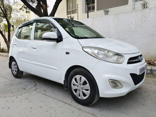 https://images10.gaadi.com/usedcar_image/4393395/original/processed_293cb336e89dfebfd23173da44978915.jpg?imwidth=6400