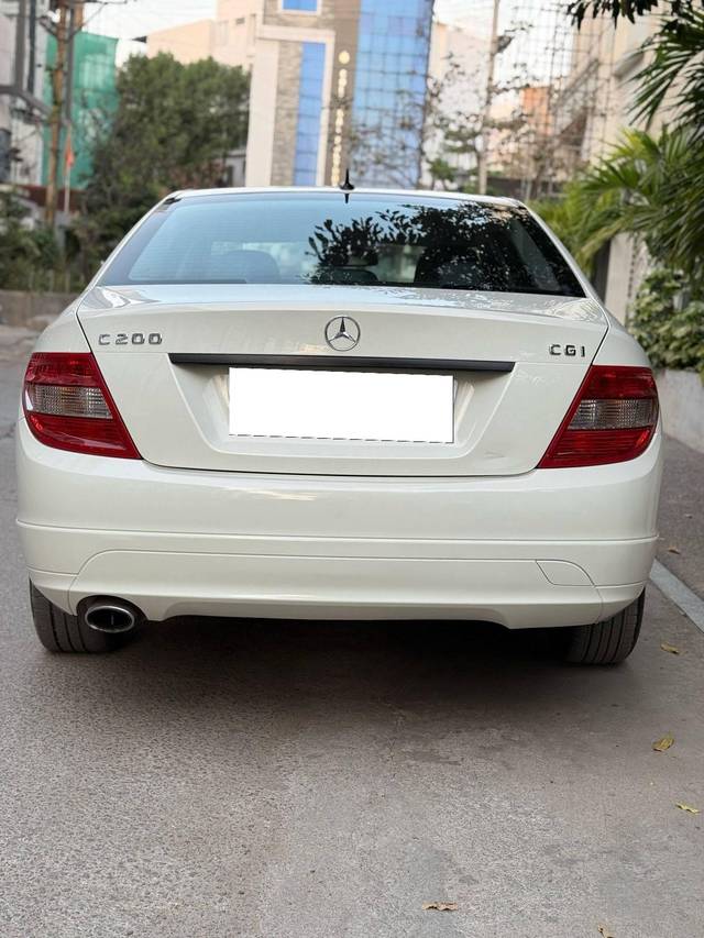 https://images10.gaadi.com/usedcar_image/4393414/original/processed_e2266e290b7be980cba9ae623f947d47.jpg?imwidth=6401