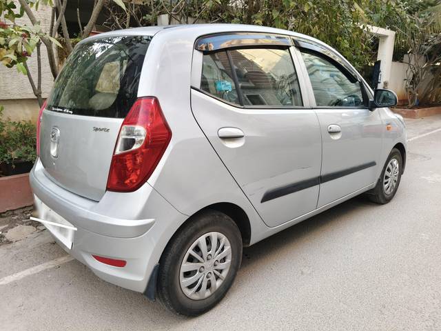 https://images10.gaadi.com/usedcar_image/4393446/original/processed_0038622f9751ec8d95e303b63ac57392.jpg?imwidth=6402