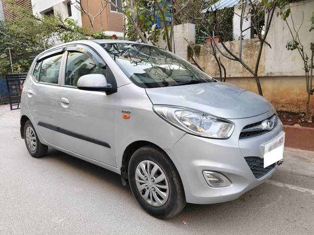 https://images10.gaadi.com/usedcar_image/4393446/original/processed_ed288c72a9e9377e7caad9a9bb99fe98.jpg?imwidth=6400