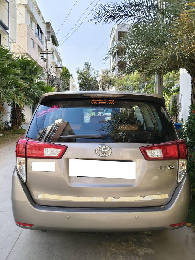 https://images10.gaadi.com/usedcar_image/4393449/original/processed_7a5766d764d255a2cd2e7b9d83d807d2.jpg?imwidth=6402