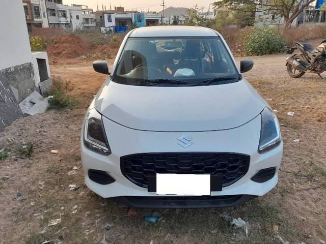 https://images10.gaadi.com/usedcar_image/4393509/original/processed_1c533eb4-c75d-43f3-a4af-e7ef13502b96.jpeg?imwidth=6400