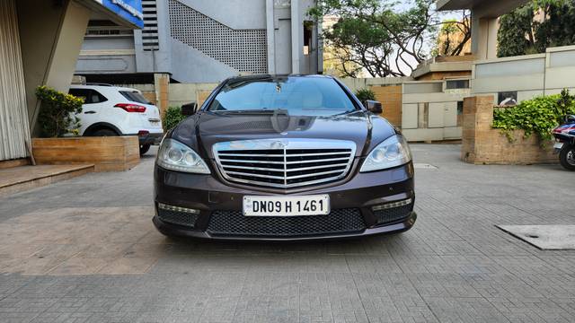 https://images10.gaadi.com/usedcar_image/4393516/original/6649d40b918d60d20850c2f068a1845e.jpg?imwidth=6400