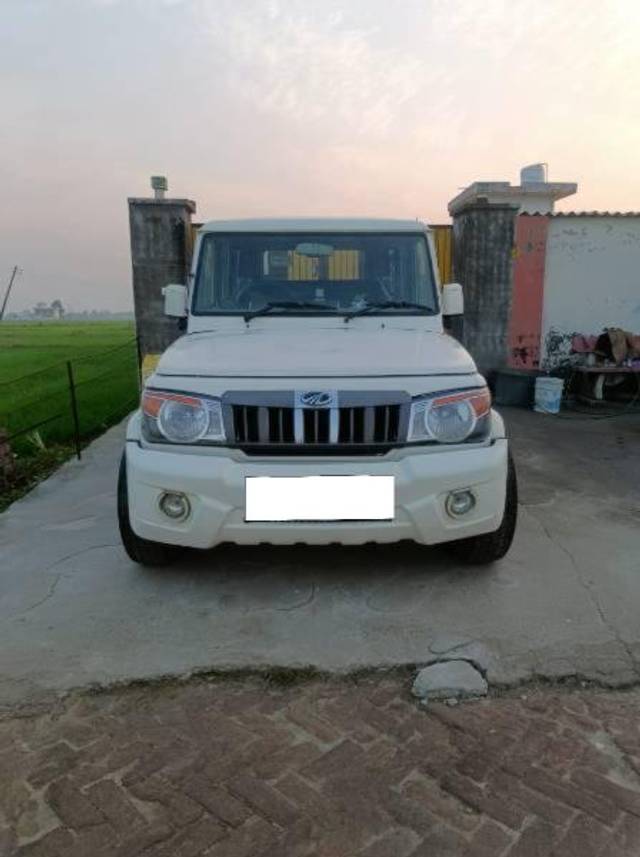 https://images10.gaadi.com/usedcar_image/4393587/original/processed_7e536c9c-ded0-493f-86f3-1a2a34196cc5.jpg?imwidth=6400