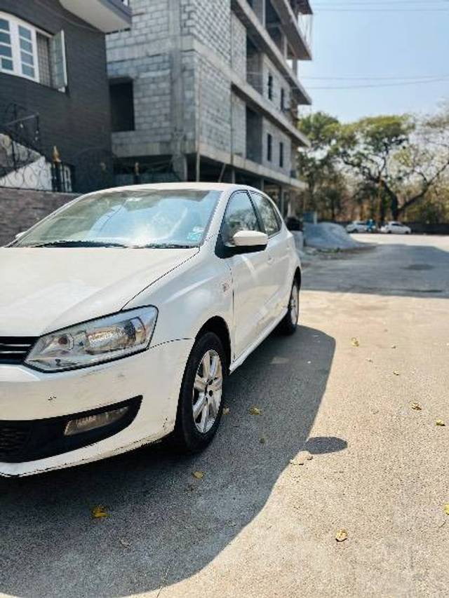 https://images10.gaadi.com/usedcar_image/4393675/original/0ab35dde4d40a3327eeb503a38e17767.jpeg?imwidth=6402