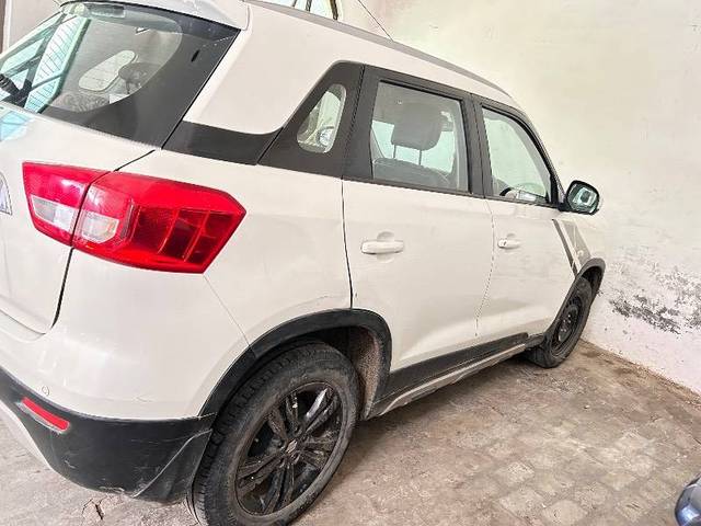 https://images10.gaadi.com/usedcar_image/4393678/original/42baee0e814e77b85ea9fc734a9fcbe2.jpeg?imwidth=6400