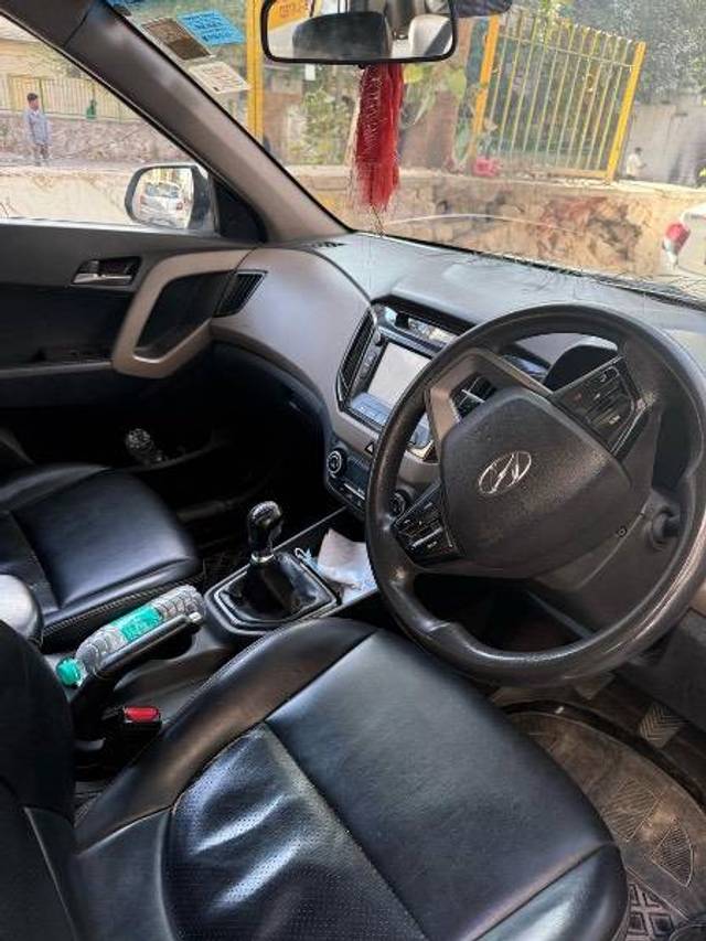 https://images10.gaadi.com/usedcar_image/4393681/original/78cd7ae6b9a54ba7cdb420e978a50490.jpeg?imwidth=6401
