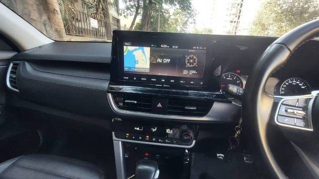 https://images10.gaadi.com/usedcar_image/4393694/original/f6106bfec3fc53aa7c77cbee171e3518.jpg?imwidth=6401