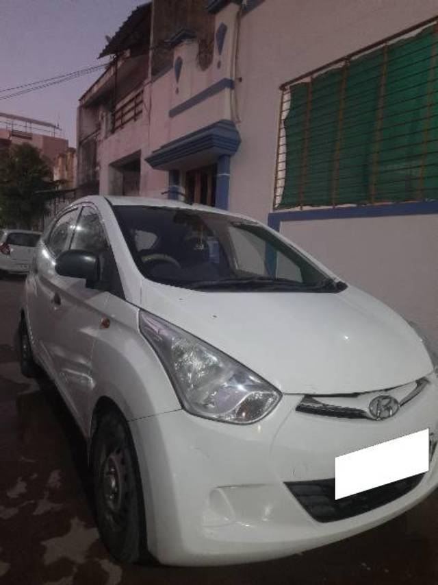 https://images10.gaadi.com/usedcar_image/4393814/original/processed_51c77bdb-0534-4784-a0a6-155850493a1b.jpg?imwidth=6400