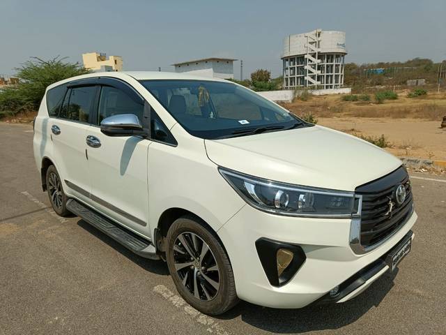 https://images10.gaadi.com/usedcar_image/4393825/original/8b2b05aa74c41a78ff072df1df0186be.jpg?imwidth=6400