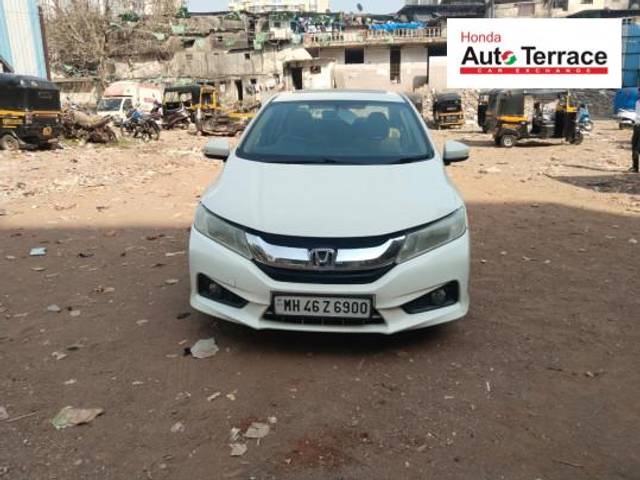 https://images10.gaadi.com/usedcar_image/4393830/original/4d5e484b67584bf7cf06a2a27faf2818.jpeg?imwidth=6400