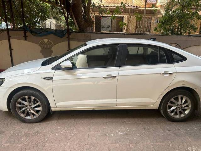 https://images10.gaadi.com/usedcar_image/4393880/original/14a1e593b57266b2d3d5b290e3683679.jpeg?imwidth=6402