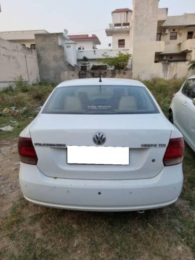 https://images10.gaadi.com/usedcar_image/4393911/original/processed_37bcfe24-08cb-4890-b62d-522c9a7abaf5.jpg?imwidth=6401