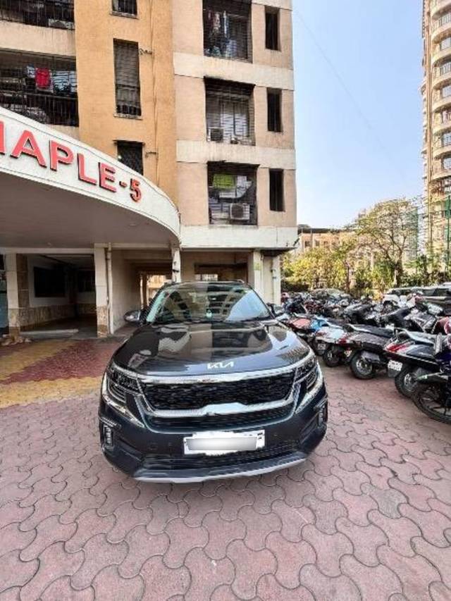 https://images10.gaadi.com/usedcar_image/4393953/original/processed_5e319b5f-1c45-423e-bce2-4c62bf84f9ea.jpeg?imwidth=6400