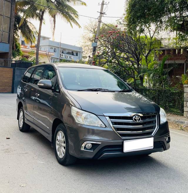 https://images10.gaadi.com/usedcar_image/4393962/original/processed_18b9a58f-f7e3-48ec-b324-f0aeeb34f9fd.jpg?imwidth=6400