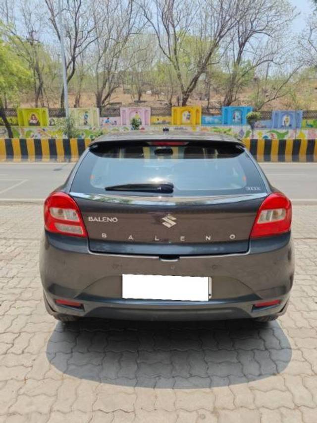 https://images10.gaadi.com/usedcar_image/4393967/original/processed_d0560701-4cc6-4646-b1c6-06e29edf9b34.jpg?imwidth=6400