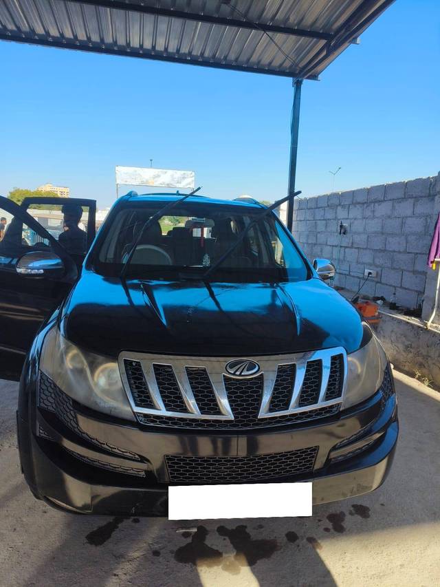 https://images10.gaadi.com/usedcar_image/4393998/original/94005250d176fb35c21b1ef0fdbff097.jpg?imwidth=6400