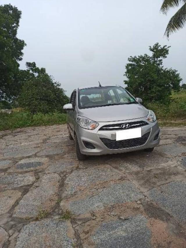 https://images10.gaadi.com/usedcar_image/4394026/original/600365b29a876d2414a85a0f6af27e7c.jpeg?imwidth=6400