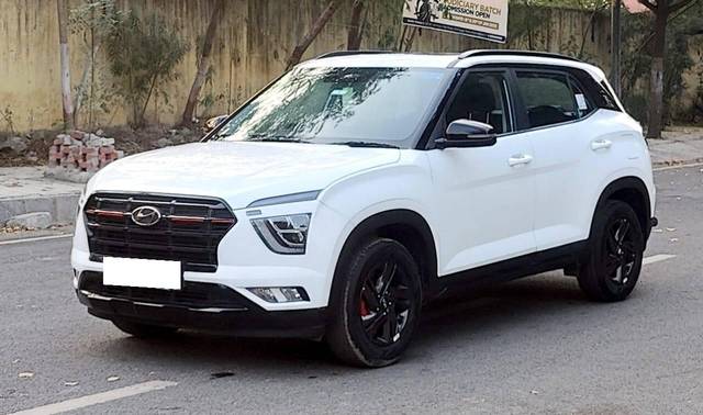 https://images10.gaadi.com/usedcar_image/4394033/original/processed_99abb4031ec3d945cb3da569f67e491f.jpg?imwidth=6402