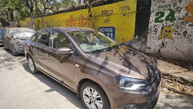 https://images10.gaadi.com/usedcar_image/4394042/original/processed_484fc986-61c3-469e-8f73-b647805c148c.jpg?imwidth=6400