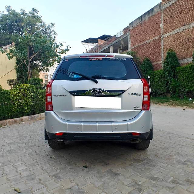 https://images10.gaadi.com/usedcar_image/4394045/original/processed_a0aeb27814665f3336b369525f49950f.jpg?imwidth=6401