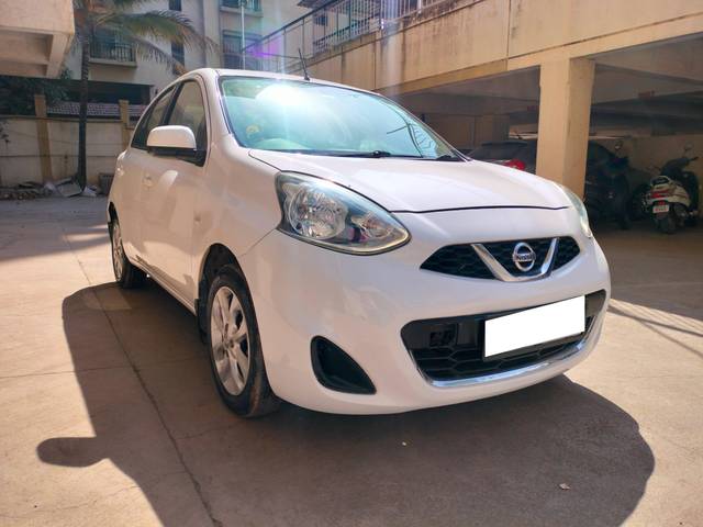 https://images10.gaadi.com/usedcar_image/4394064/original/processed_24eba98de31e714c9046f3b7b72169d9.jpg?imwidth=6400