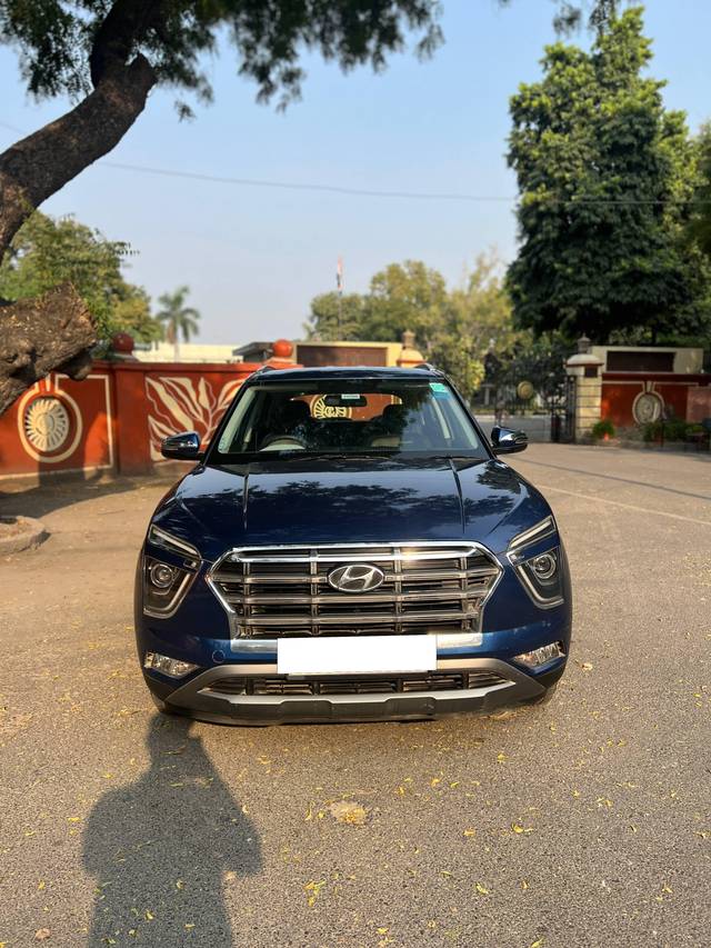 https://images10.gaadi.com/usedcar_image/4394077/original/processed_b7a69f04f2226feb815b8faf939d368e.jpg?imwidth=6400