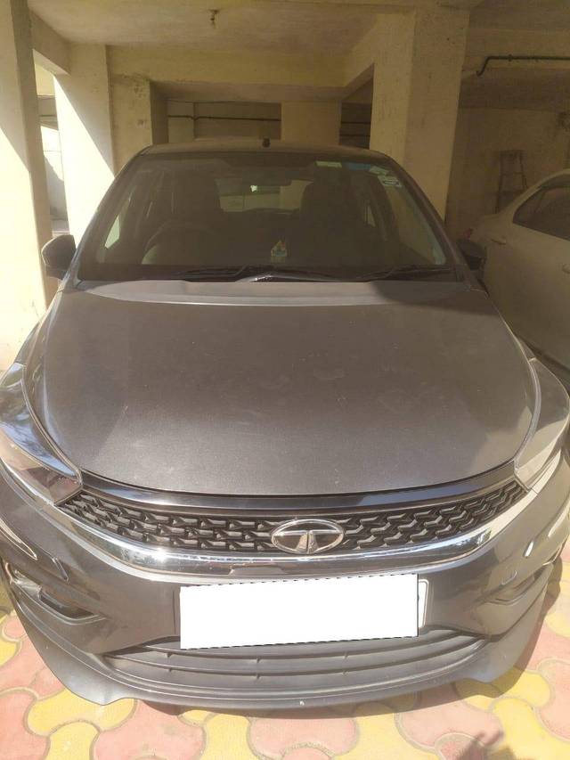 https://images10.gaadi.com/usedcar_image/4394079/original/a87552fa0afb3917bf37f0d6887137e9.jpg?imwidth=6401