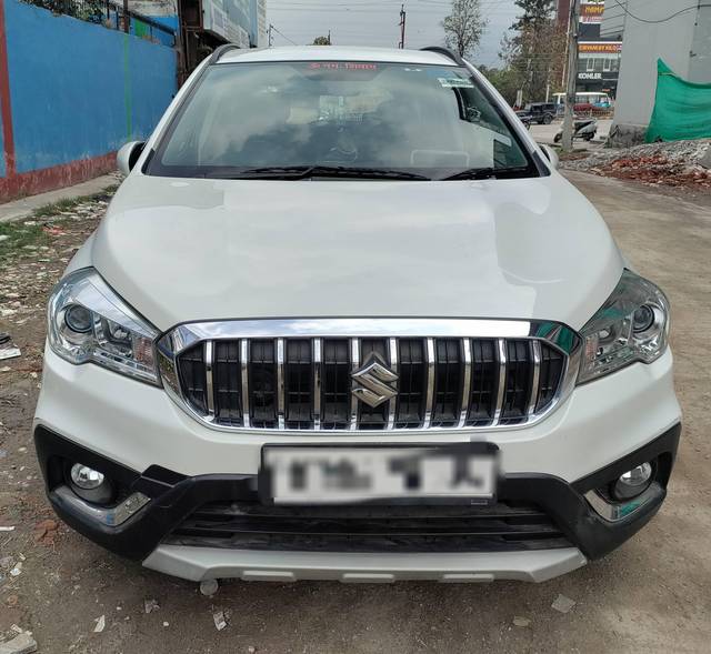 https://images10.gaadi.com/usedcar_image/4394099/original/processed_ef3707238e2fb2f41b92970c45cc9f6e.jpg?imwidth=6400