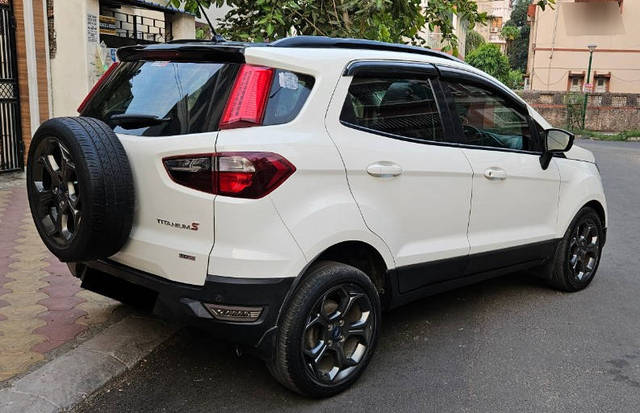 https://images10.gaadi.com/usedcar_image/4394175/original/processed_a22bbb9a178f179146a62a5a079e02db.png?imwidth=6402