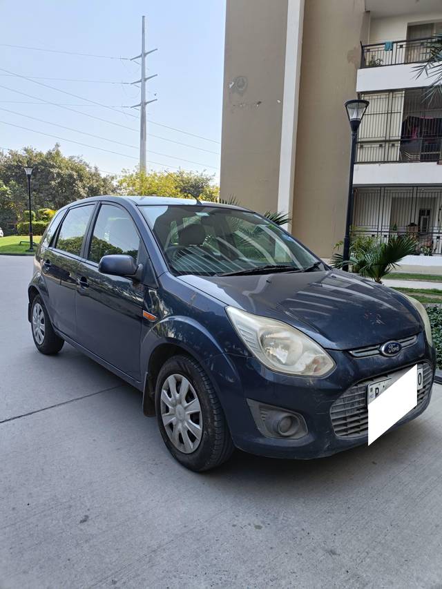 https://images10.gaadi.com/usedcar_image/4394182/original/processed_1007befd9965455c0fc8bd4eaee9f8b2.jpg?imwidth=6400