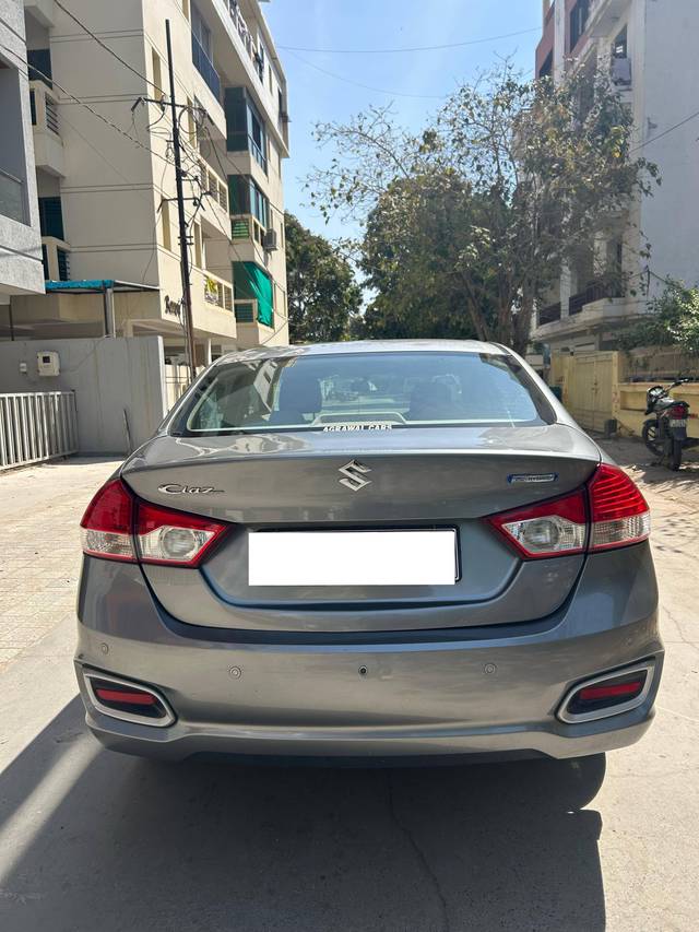 https://images10.gaadi.com/usedcar_image/4394293/original/processed_be35e8d54ebbffe7a12a2925bd52ed3e.jpeg?imwidth=6401