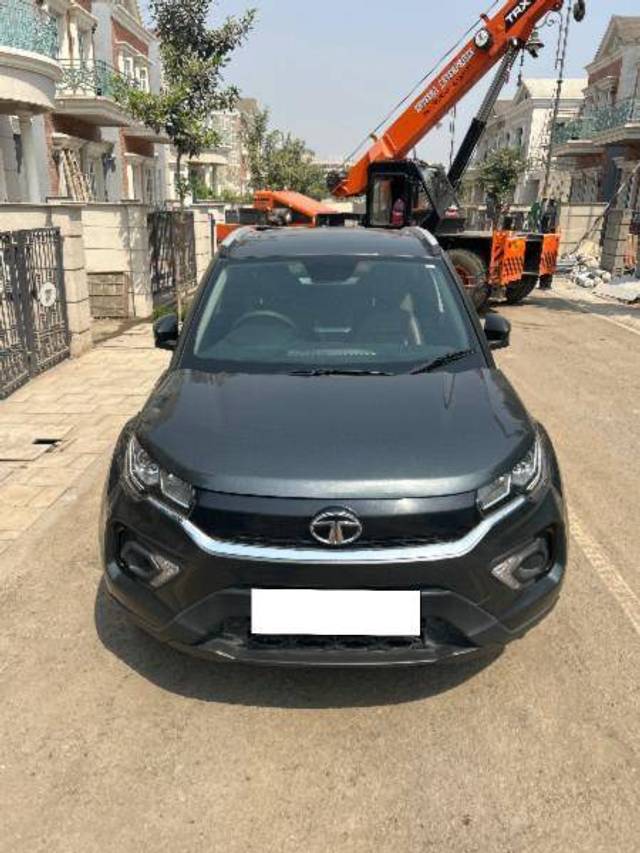 https://images10.gaadi.com/usedcar_image/4394358/original/c4945eb9447432eb475604b2f6a70305.jpg?imwidth=6400