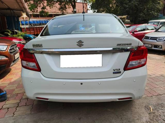 https://images10.gaadi.com/usedcar_image/4394383/original/processed_8eceb64808c619e96e245b184721a27d.jpg?imwidth=6401