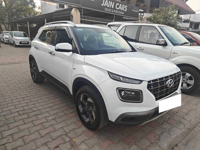 https://images10.gaadi.com/usedcar_image/4394432/original/processed_a563eeb12fab6da4551c55996c26651b.jpg?imwidth=6400