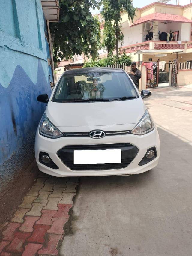 https://images10.gaadi.com/usedcar_image/4394447/original/44e7b9f559ce009566fb2ef5df7132dd.jpg?imwidth=6400