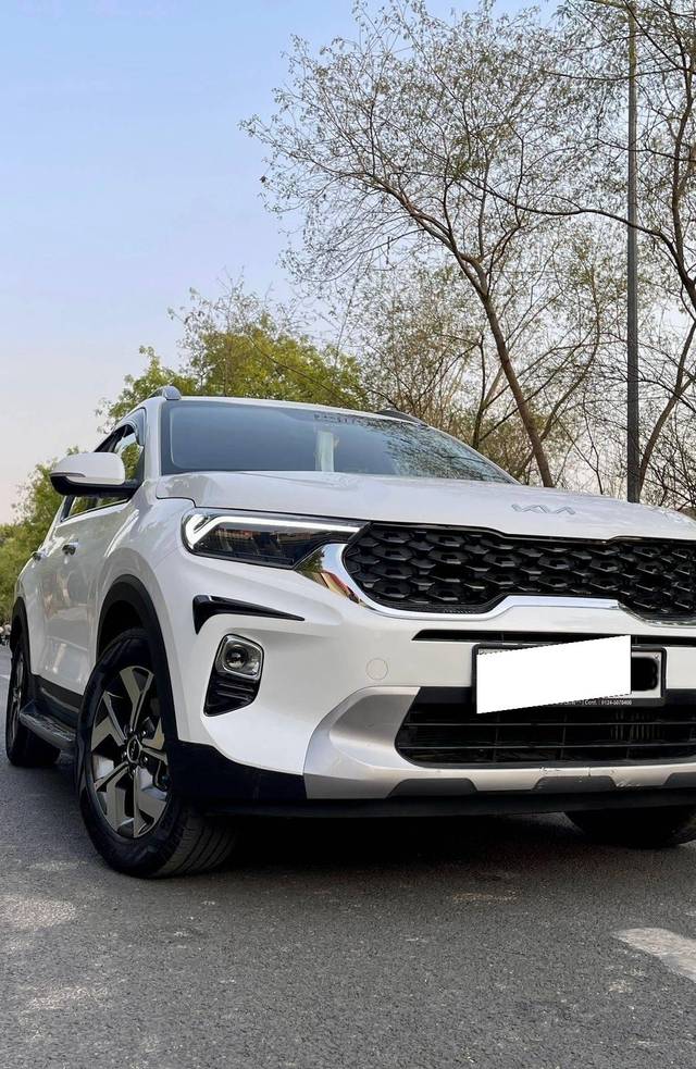 https://images10.gaadi.com/usedcar_image/4394466/original/processed_4949469aaaa45429517aa85068ff5ec0.jpeg?imwidth=6400