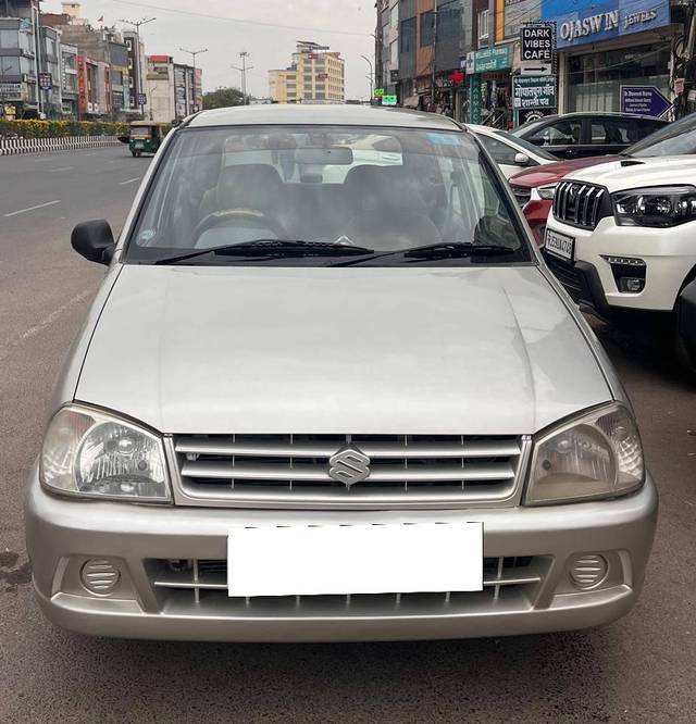 https://images10.gaadi.com/usedcar_image/4394485/original/processed_b18a24f3a003f8c5854af1f59fd8bd67.jpg?imwidth=6402