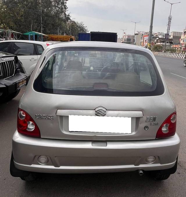 https://images10.gaadi.com/usedcar_image/4394485/original/processed_b3eb6ea9e2de62d998e6768fbf061c76.jpg?imwidth=6401