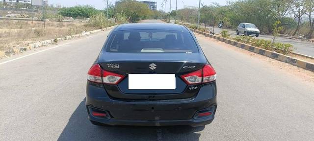 https://images10.gaadi.com/usedcar_image/4394515/original/processed_1d14616a17b1b1e21189ec33234cbd85.jpg?imwidth=6402