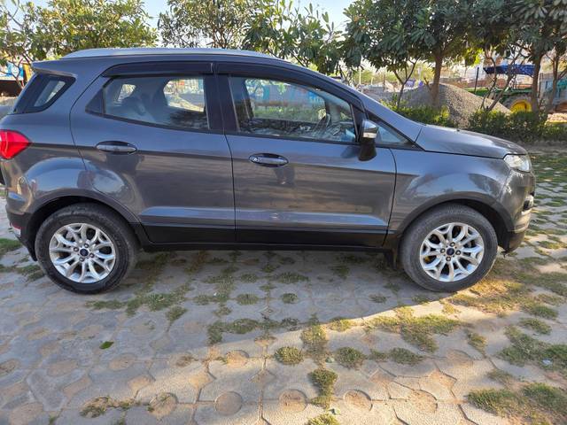 https://images10.gaadi.com/usedcar_image/4394573/original/processed_9ce380e330b2249f1faa6acd6b9249f9.jpg?imwidth=6401